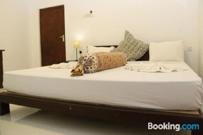 Deluxe Double Room (2 Adults + 1 Child)