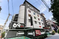 Daejeon Daeheung Lodge Hotel Hotels near Jangtaesan Mountain Natural Recreation Forest
