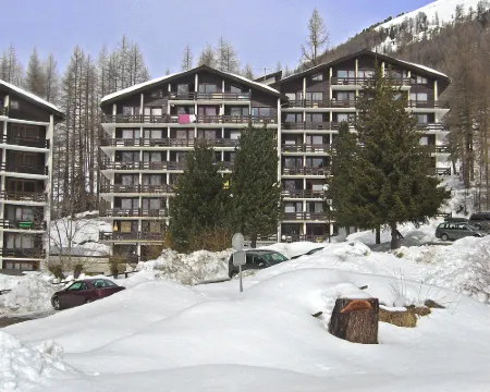 Les Erables Apt 361 アイエのホテル