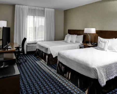 蘭辛伊斯特伍德萬楓酒店及套房 蘭辛酒店