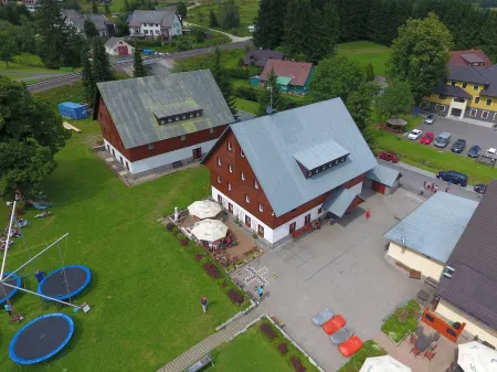 Ostruzna Отели в г. Остружна