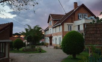 Lovasoa Cccc - Hostel