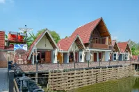 RedDoorz @ Kampoeng Etnik Kebumen 2 Hotels in Sruweng