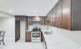 New Listing! Stylish Family W/ 2 Living Areas 5 Bedroom Home