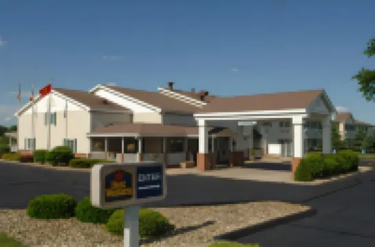 Best Western Plus University Park Inn  Suites