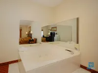 Best Western Roanoke Inn  Suites