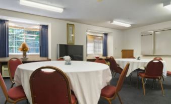 Microtel Inn & Suites by Wyndham Atlanta Airport