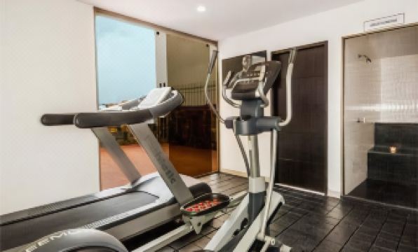 7. 호텔 에지나 보..