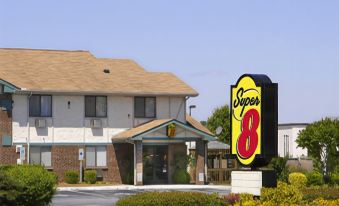 Super 8 by Wyndham Greenville