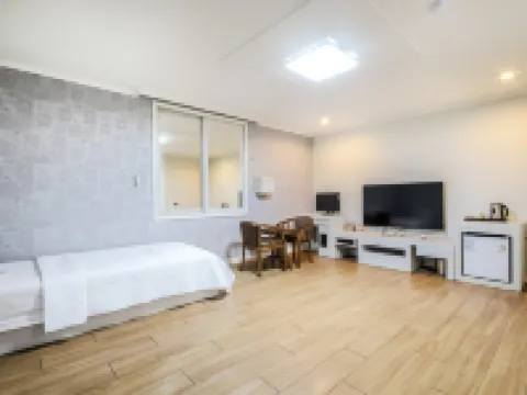 Muan White House Hotel 務安のホテル