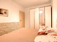 Laurus - Homestays