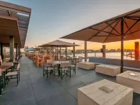 Oesterdam Resort Hotels in Tholen