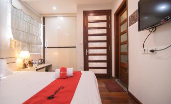 1. RedDoorz..