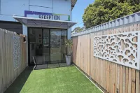 Georges Bay Apartments Hotel a St Helens