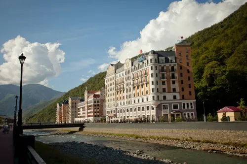 Azimut Hotel Freestyle Rosa Khutor