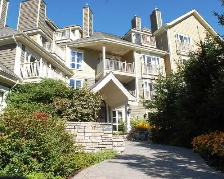 Ermitage du Lac Hotels in Mont Tremblant