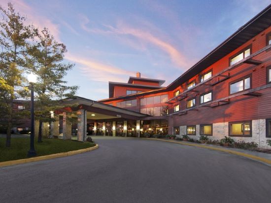 10 Best Hotels near Oneida Casino, Green Bay 2022 | Trip.com