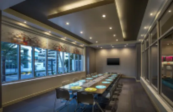 Aloft Tampa Downtown