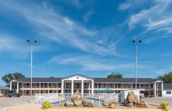 礦泉井城休閑旅館