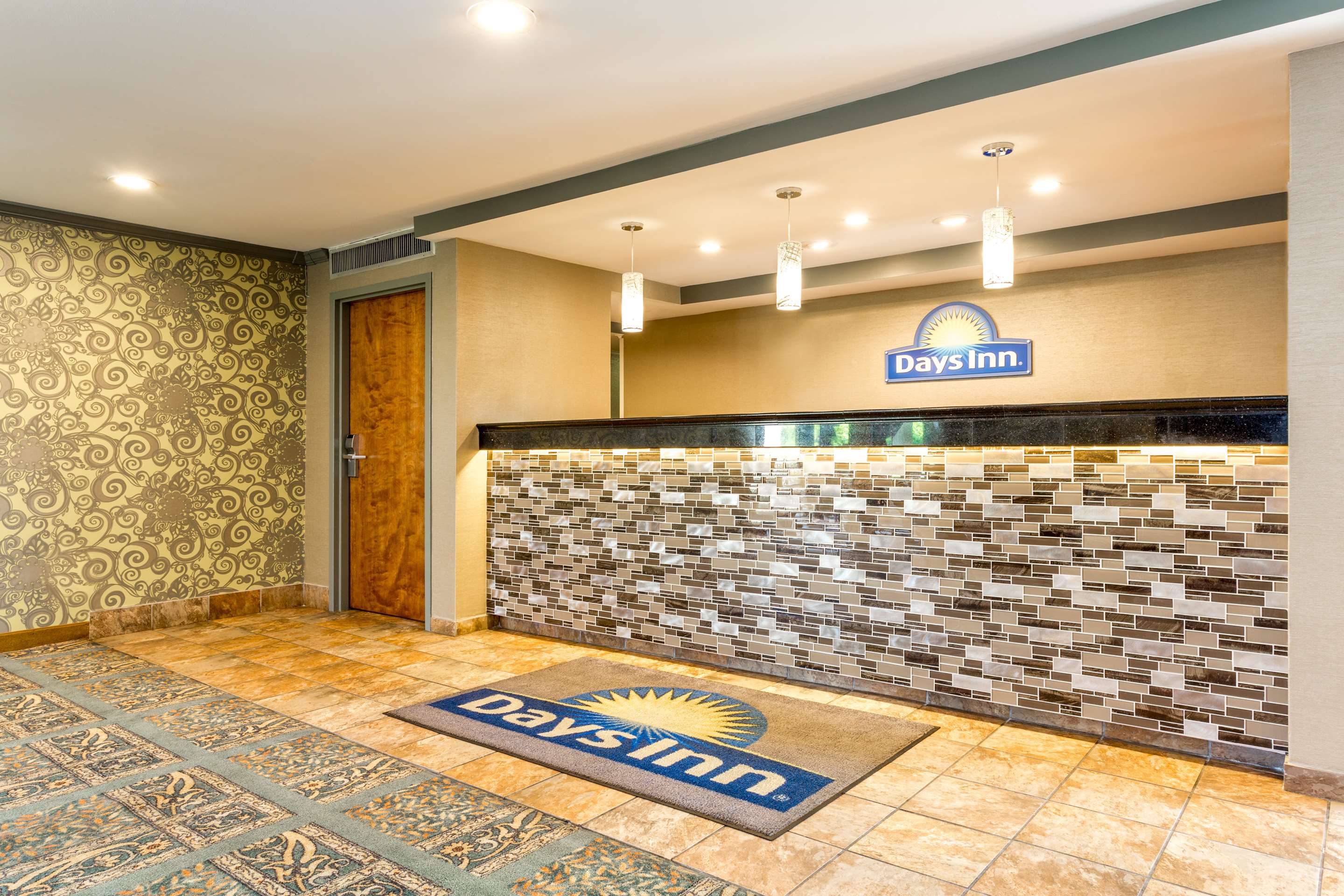 Days Inn by Wyndham Florence Cincinnati Area