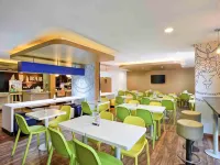 ホリデイ イン エクスプレス アフマダーバード プララッド ナガール by IHG - 朝食