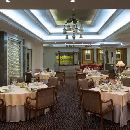 Sheraton New Delhi Hotel Отели в г. Нью-Дели