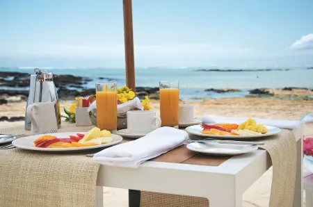 Ambre - Adults only Отели в г. Катр Коко