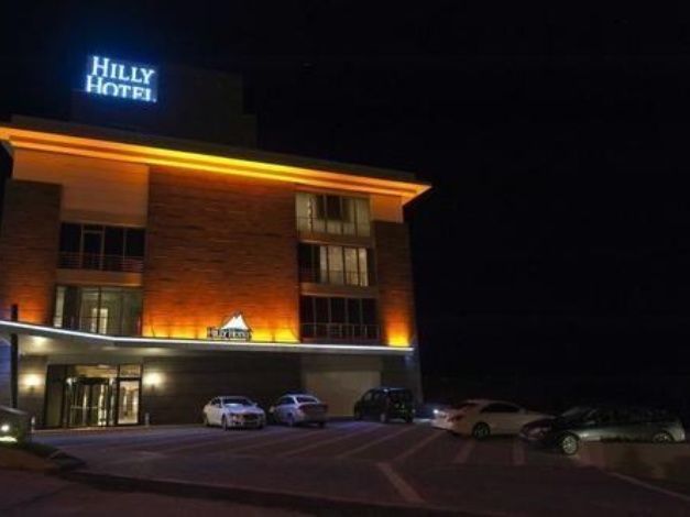 Hilly Hotel