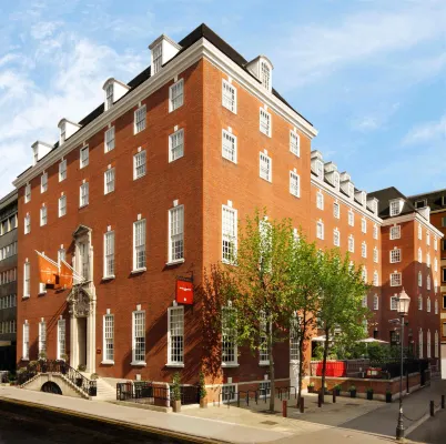 The Bloomsbury - Romantic