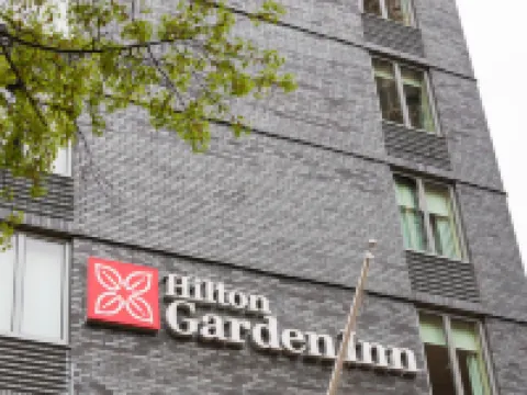 Hilton Garden Inn Long Island City Hotels near Melrose Ballroom