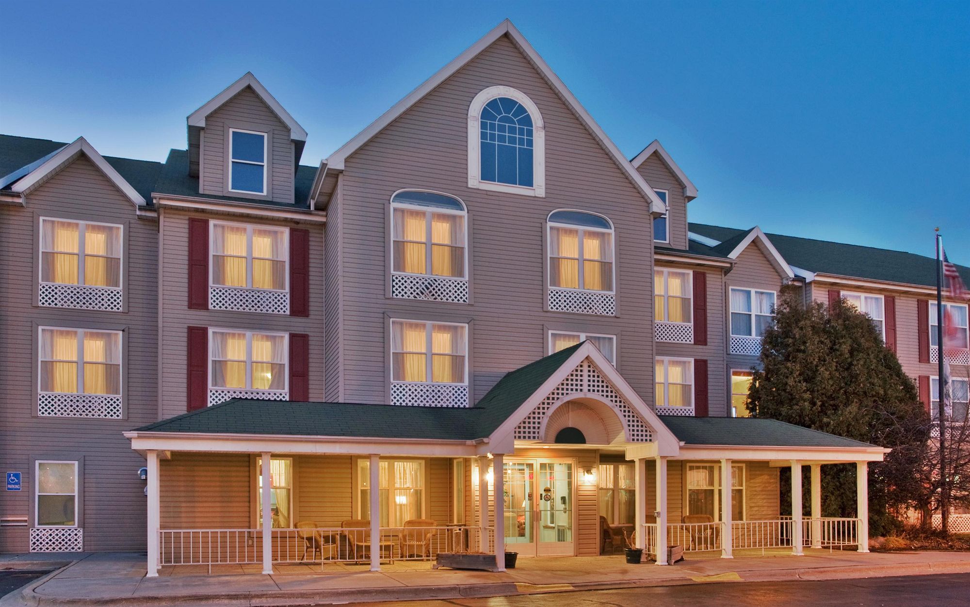 Country Inn & Suites by Radisson, Birch Run-Frankenmuth, MI