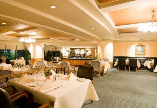 Montien Riverside Hotel Over view