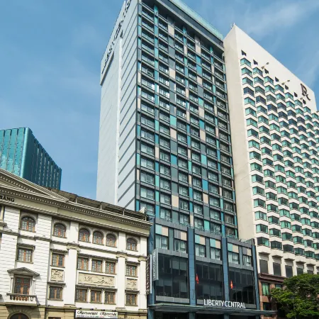 Liberty Central Saigon Riverside Hotel Отели рядом с достопримечательностью «Манна»
