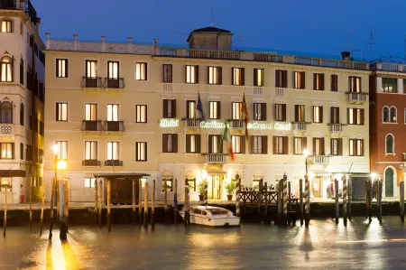 Hotel Carlton on the Grand Canal Отели рядом с достопримечательностью «Палаццо Лабиа»