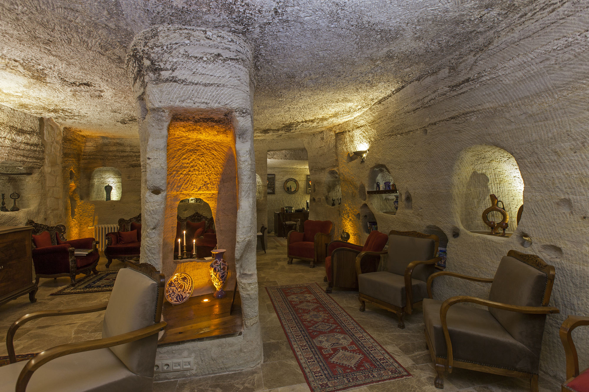 Mithra Cave Hotel