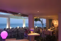 Saint Tropez Boutique Hotel - breakfast