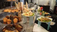 Maya Hotel - พร้อมอาหารเช้า