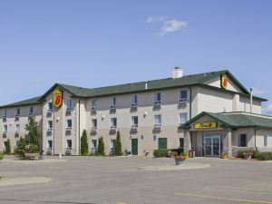 Super 8 by Wyndham Prince Albert