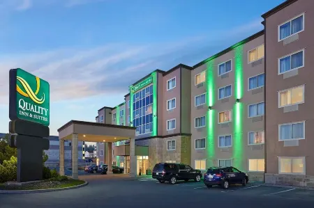 Holiday Inn Express & Suites Halifax - Bedford Отели рядом с достопримечательностью «World Trade and Convention Centre»