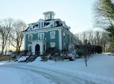 The Hotel Marblehead