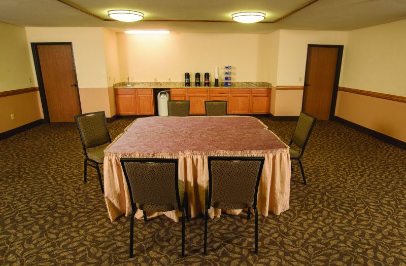 La Quinta Inn & Suites by Wyndham Grants Pass photo 5