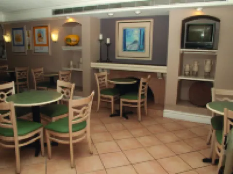 Days Inn by Wyndham San Diego Vista Hotels in Vista