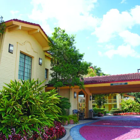 Baymont by Wyndham Houston la Porte