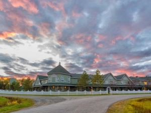 Cedar Meadows Resort & Spa