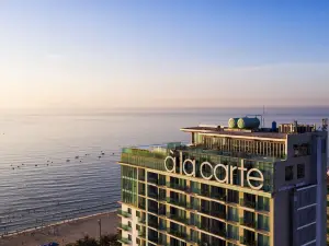 A La Carte Da Nang Beach
