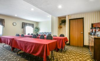 FairBridge Inn & Suites Batavia-Darien Amusement Park