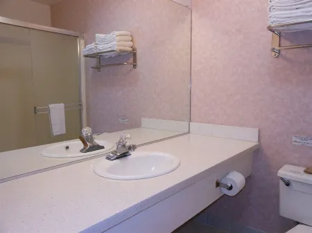 Grant Plaza Hotel Отели рядом с достопримечательностью «Tin How Temple»