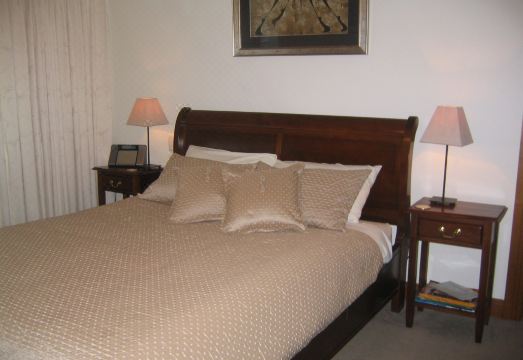 Trevallyn House B&B - Housity