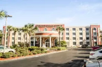 Quality Inn & Suites Near the Theme Parks Hotels in der Nähe von American Eagle Store