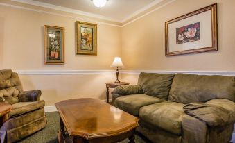 Quality Inn Redding Near I-5